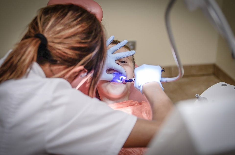 środki do dezynfekcji narzędzi stomatologicznych